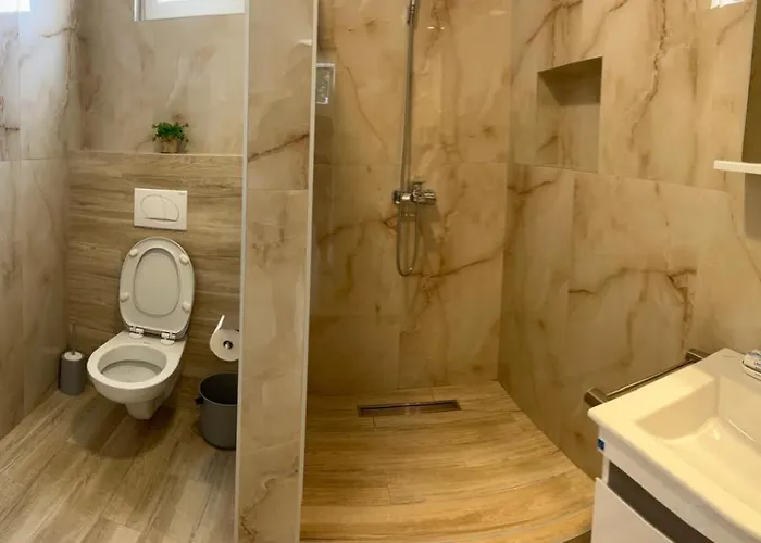 Daire Imanje Pogled *